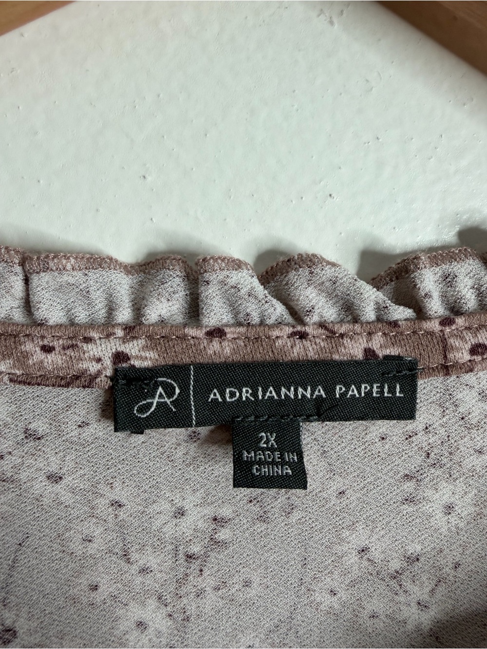 Adrianna Papell Floral Blouse 2X Tie Neck Ruffle Smocked Cuff Long Sleeve Flowy - Picture 4 of 8
